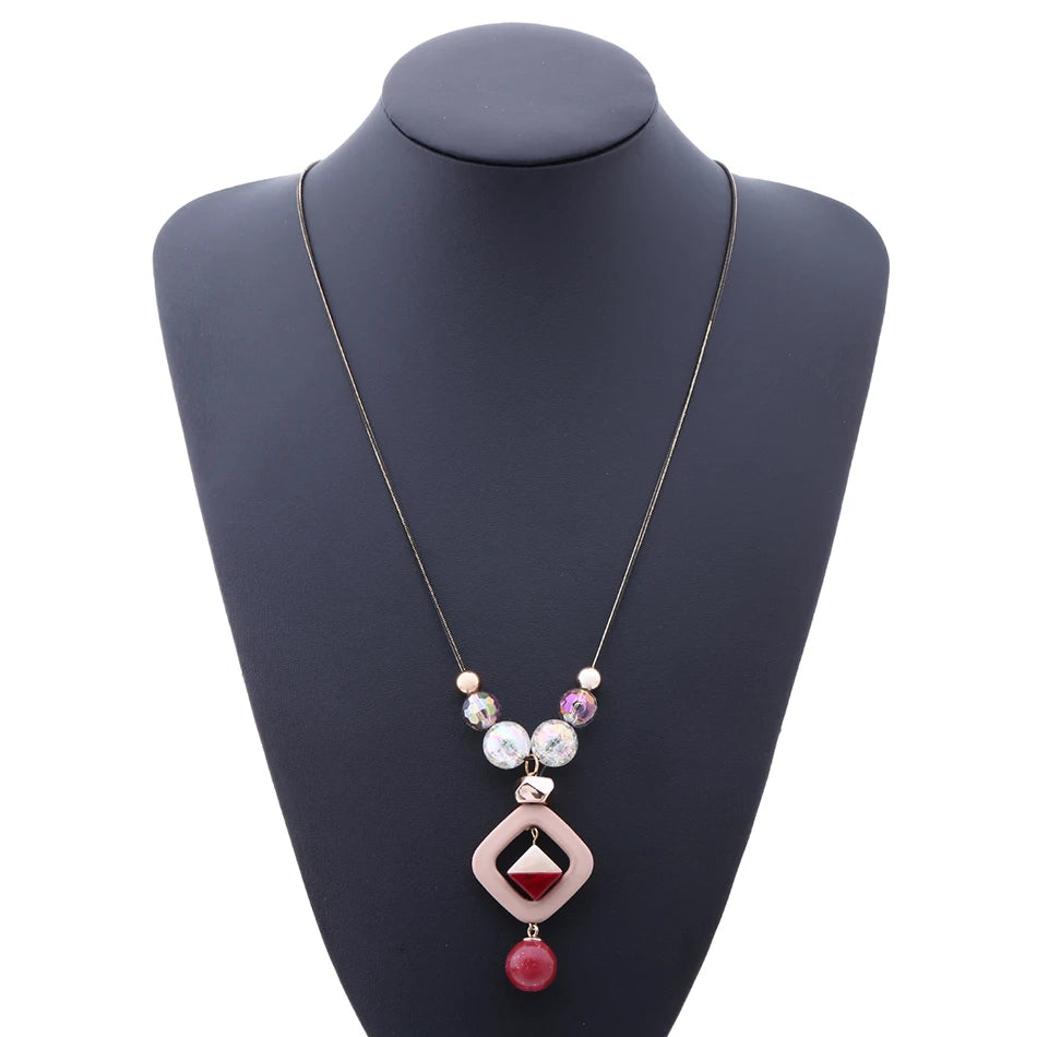 Elegant Women's Sweater Necklace