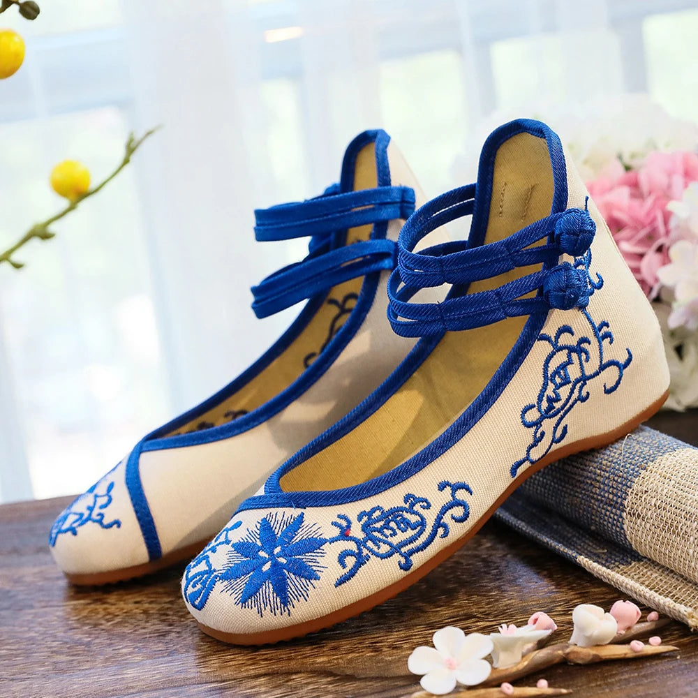 Spring Floral Embroidered Flat Shoes